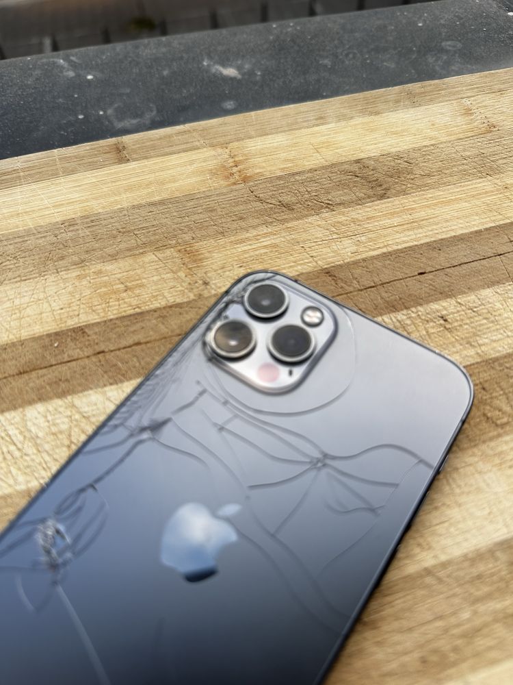 iPhone 12Pro 128GB - 76% батерия