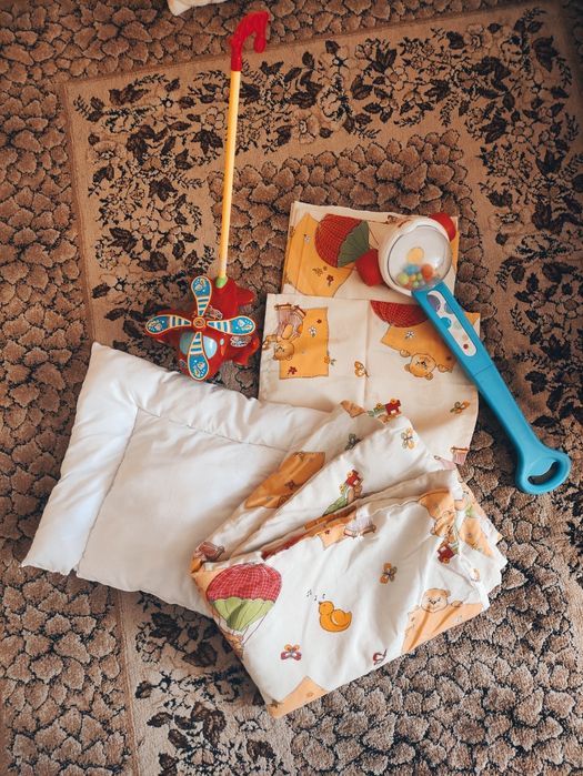 Комплект за бебешко легло плюс играчки в подарък