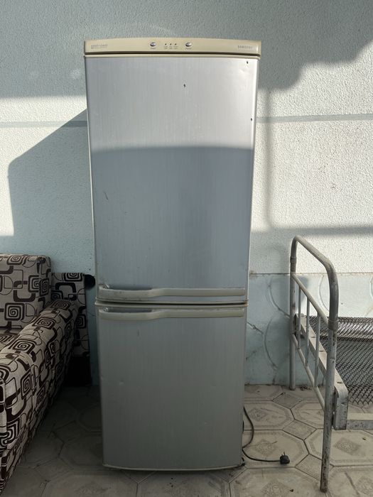 Холодильник lg бу