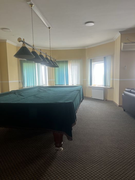 Комната отдыха для вечеринок + бильярд