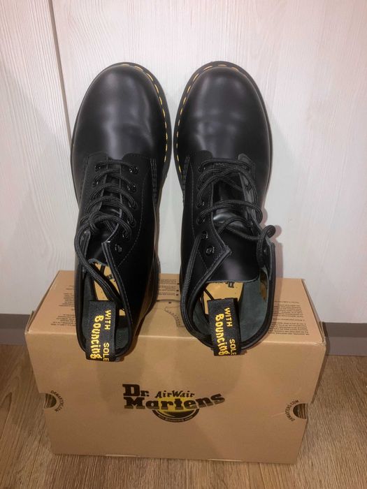 Обувки Dr. Martens