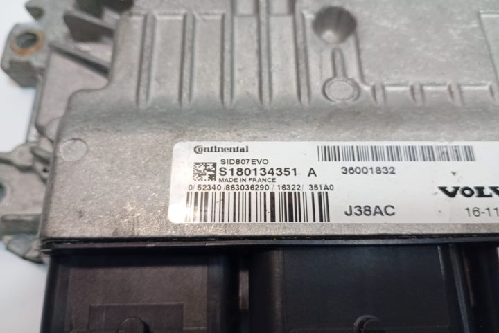 Calculator motor ECU S180134351A Volvo S60 a 2-a generatie