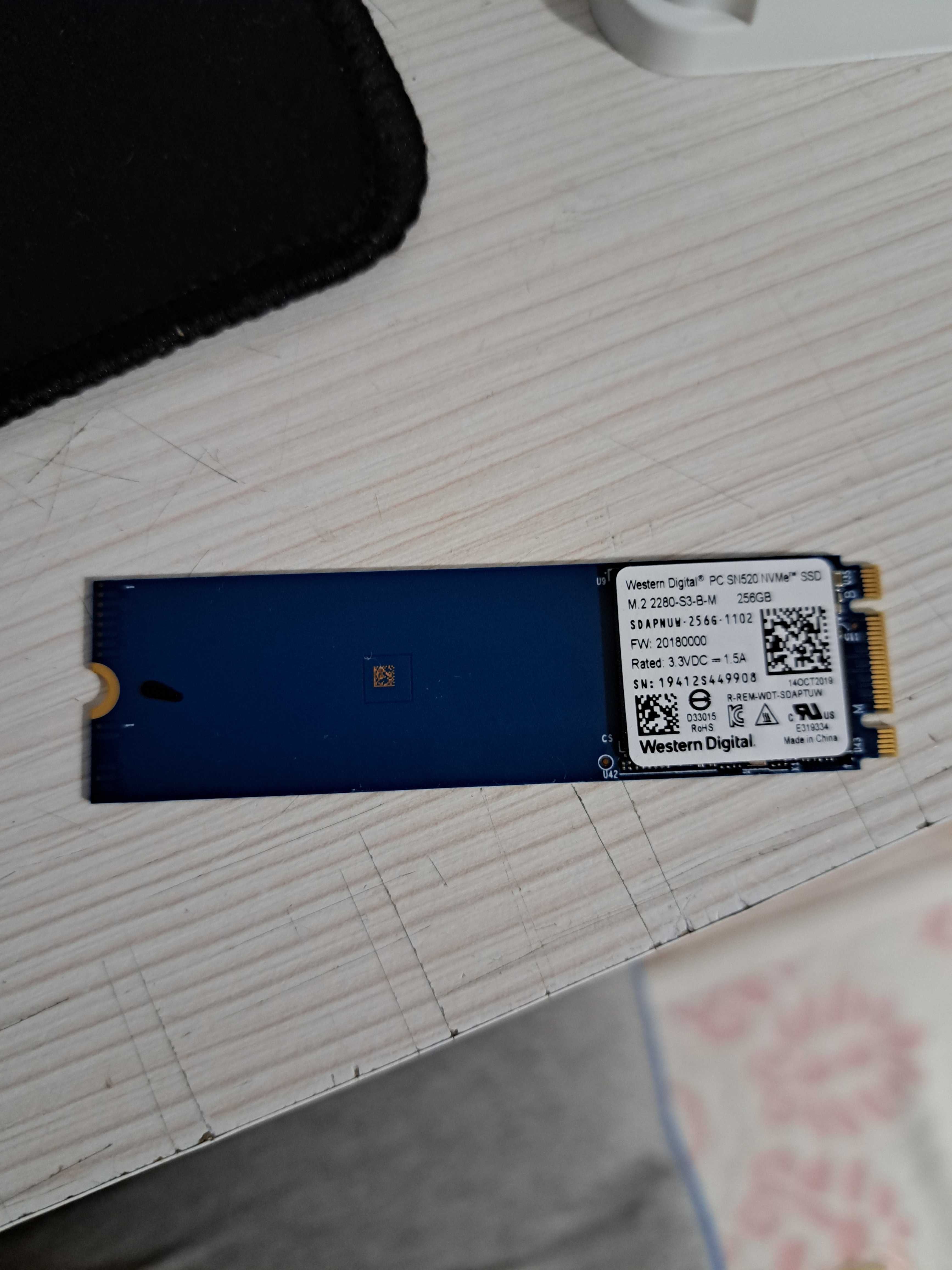 SSD pentru laptop Western Digital format m2, Nvme, 2280 256gb