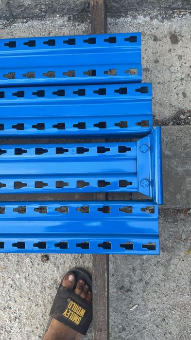 Rafturi metalice profesionale la diferite dimensiuni