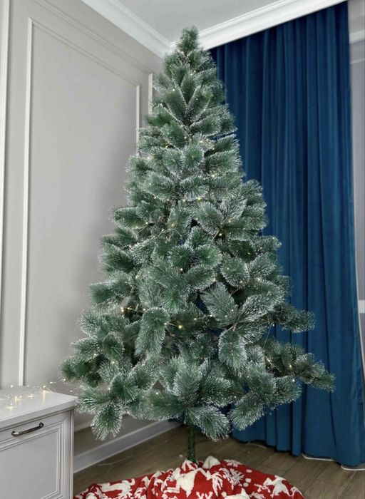 Пушистые красивые ёлки