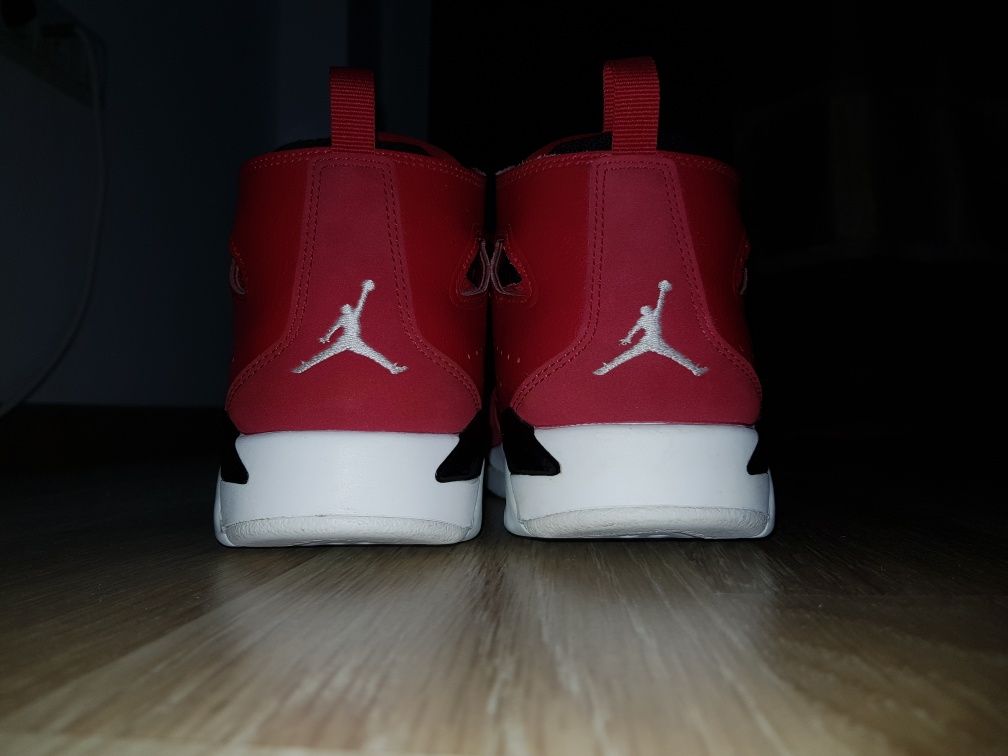 Adidasi Jordan mărimea 38 nike force boost