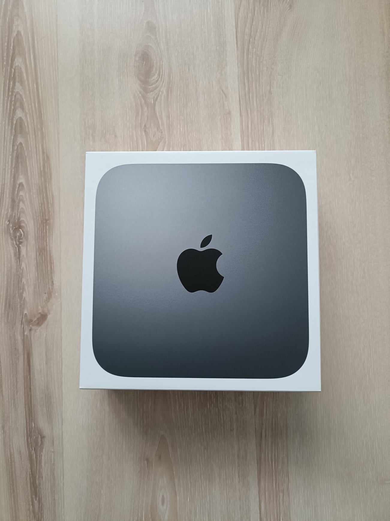 Apple Mac Mini (2020)  I5 32GB RAM 512 Gb