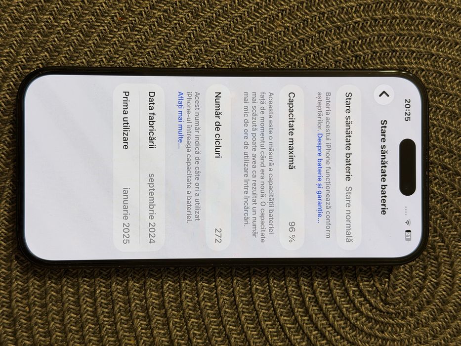 Iphone 16, 128gb, negru, aprape nou, folosit cateva luni, baterie 96%