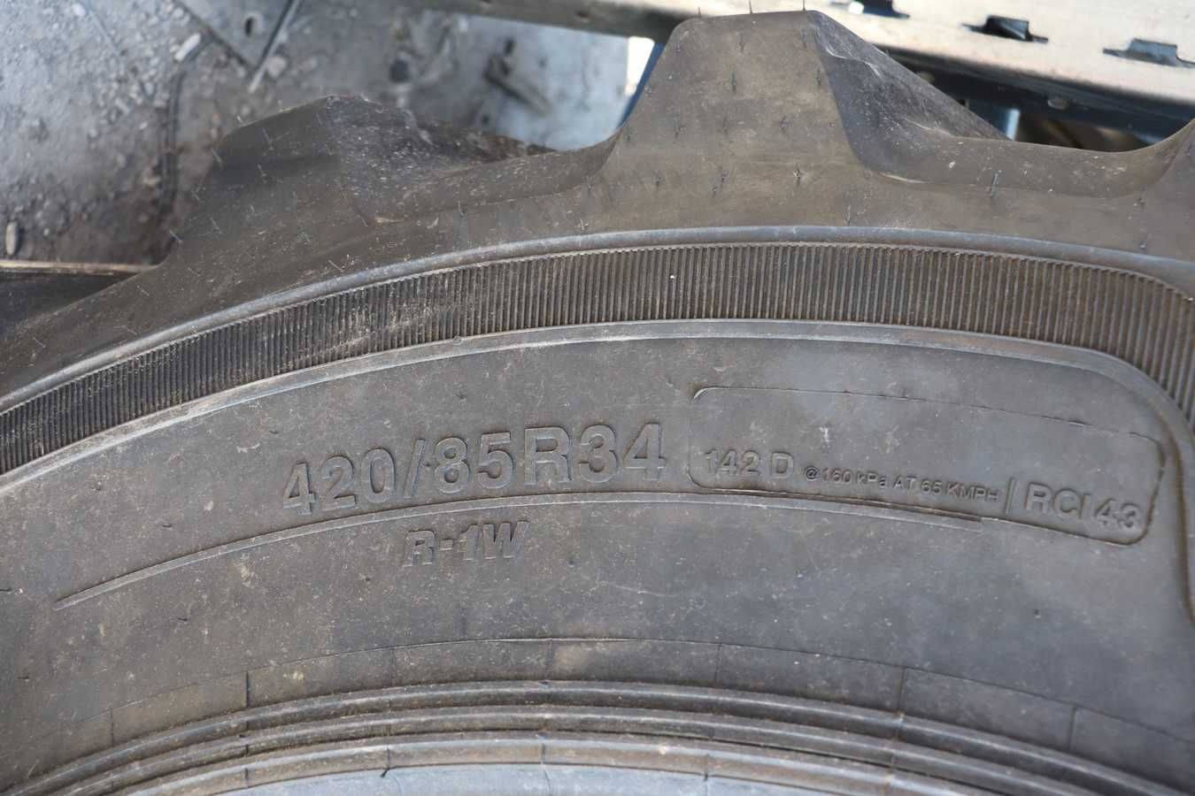 Anvelope noi 420/85R34 marca ALLIANCE cauciucuri radiale 16.9R34