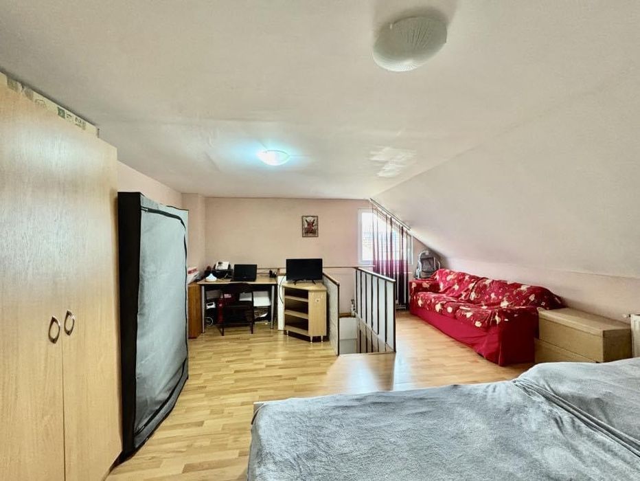 De inchiriat mansardă spațioasă complet utilată – Rahovei, Sibiu
