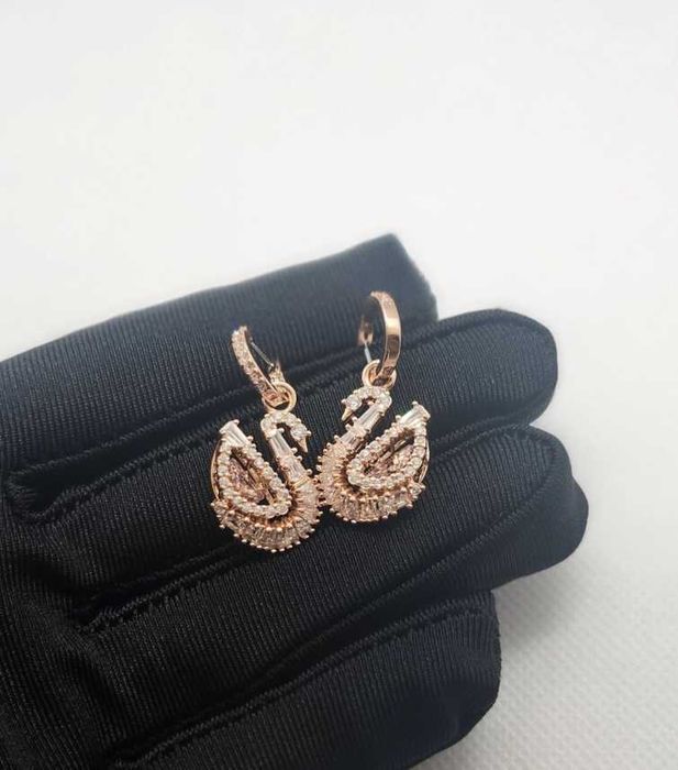 Cercei Swarovski Swan / Lebădă – noi, în cutie