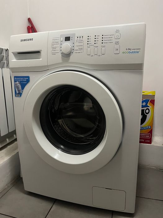 Стиральная машина Samsung EcoBubble 6 кг WF6RF1R0WOW