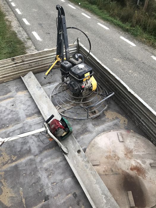 Închiriez elicopter, lipa/rigla vibranta, picior/placa compactoare