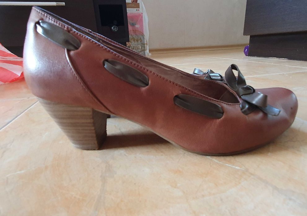 Обувки от естествена кожа 38 номер