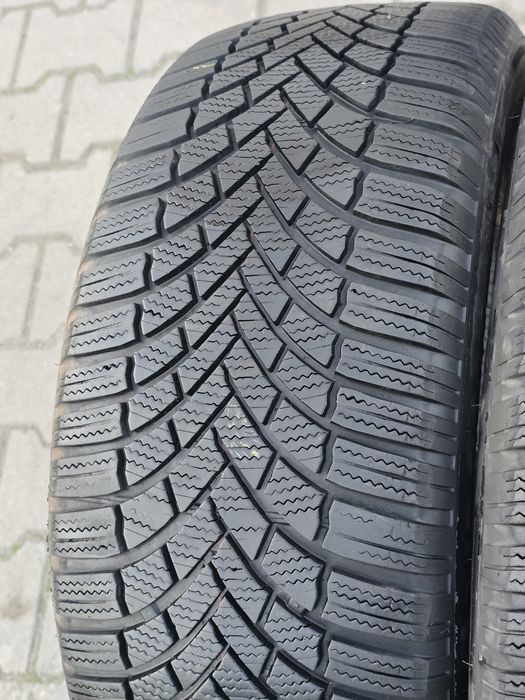 225 50 17 Bridgestone