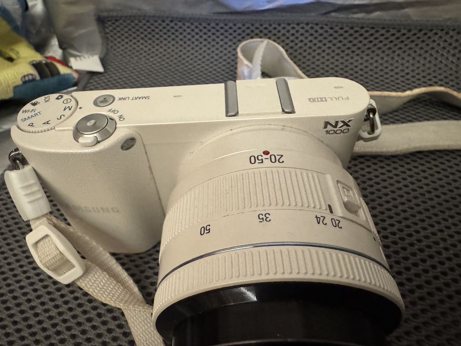 Camera Samsung NX1000, 20.3MP, + Obiectiv 20-50mm