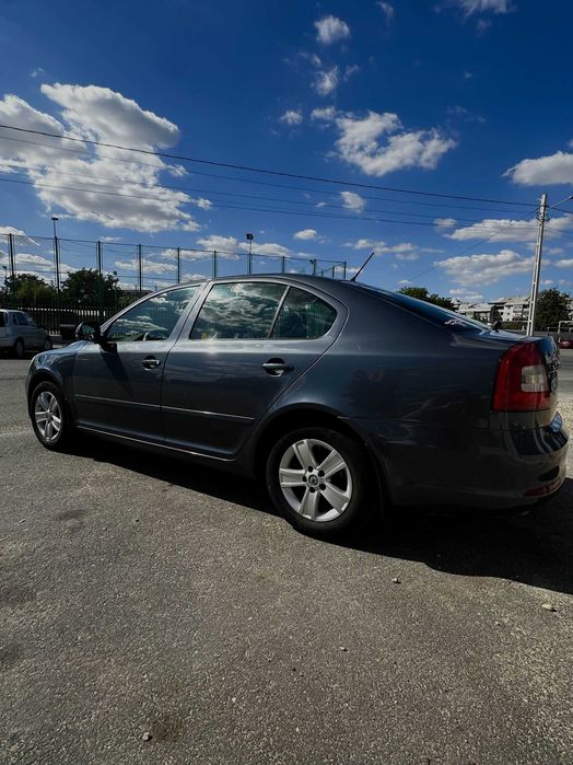 Vand Skoda Octavia II Sedan, motor 1.2 TSI, an 2012, KM REALI!