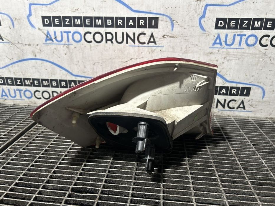 Stop Dreapta Ford Kuga 2010 - 2014 SUV 4 Usi (1292) Bec clasic