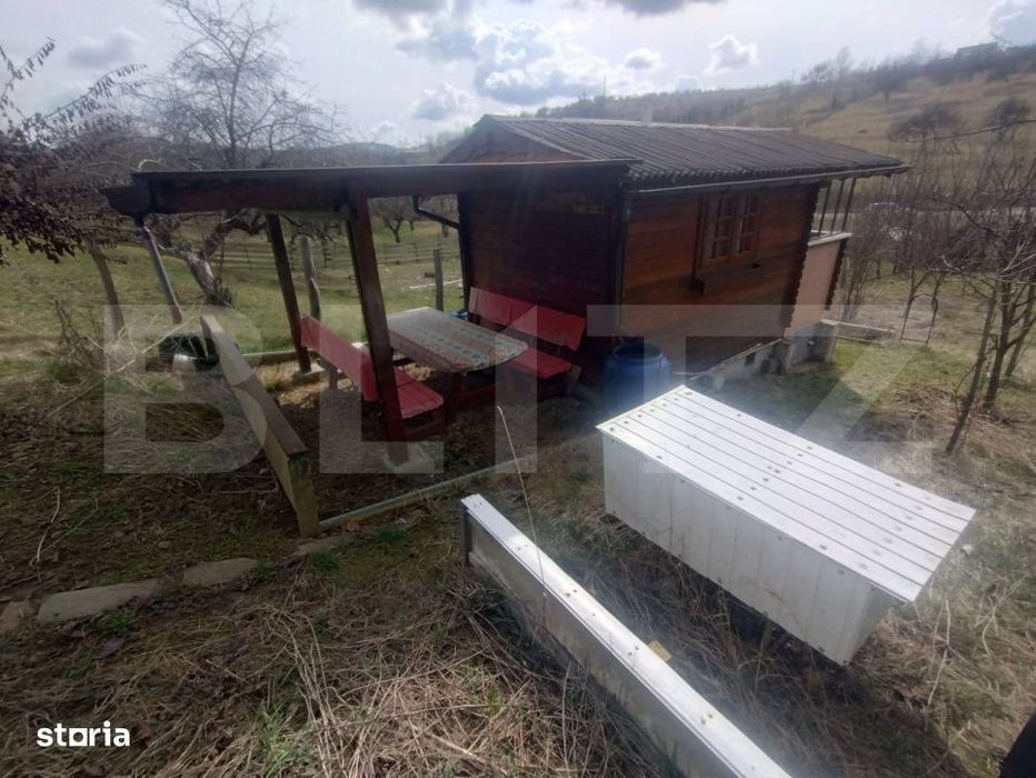 Teren 300 mp + Cabana,zona Livezile,Valea Lunga