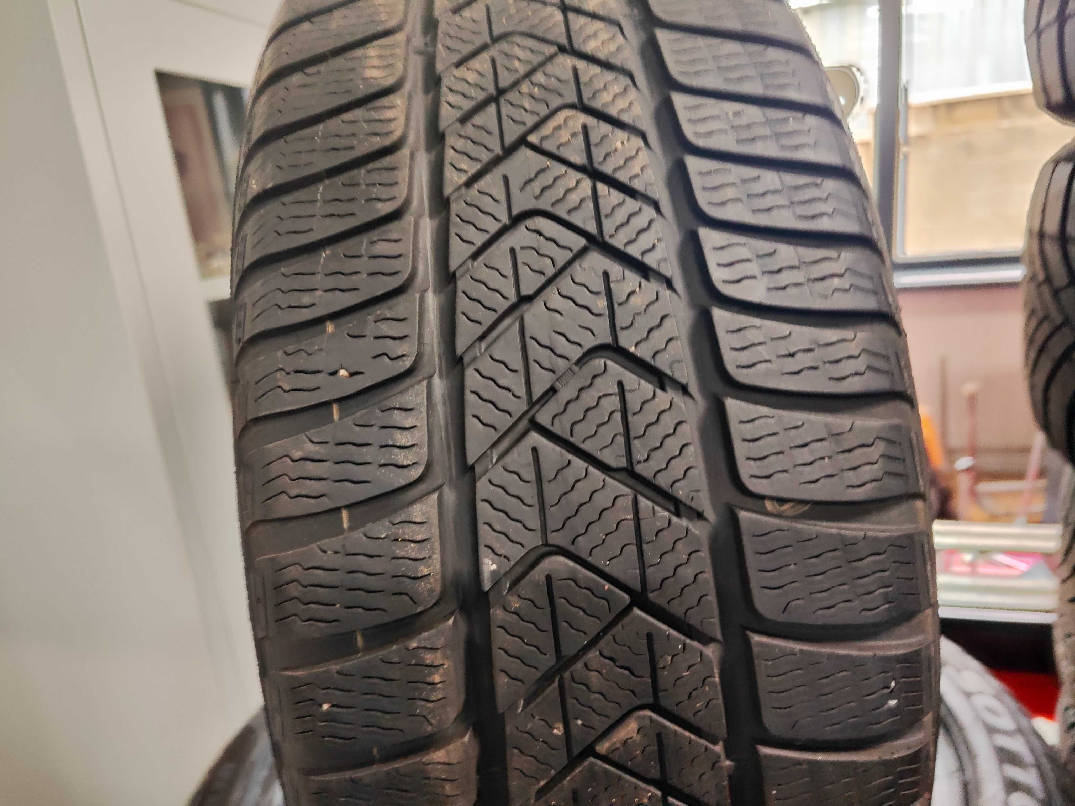 2бр. зимни гуми 225/45/18 Pirelli