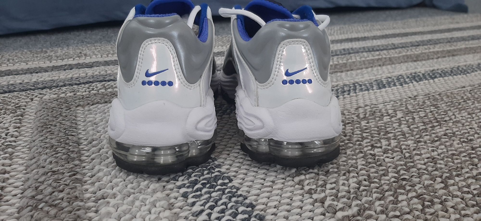 NIKE  оргинални маратонки
