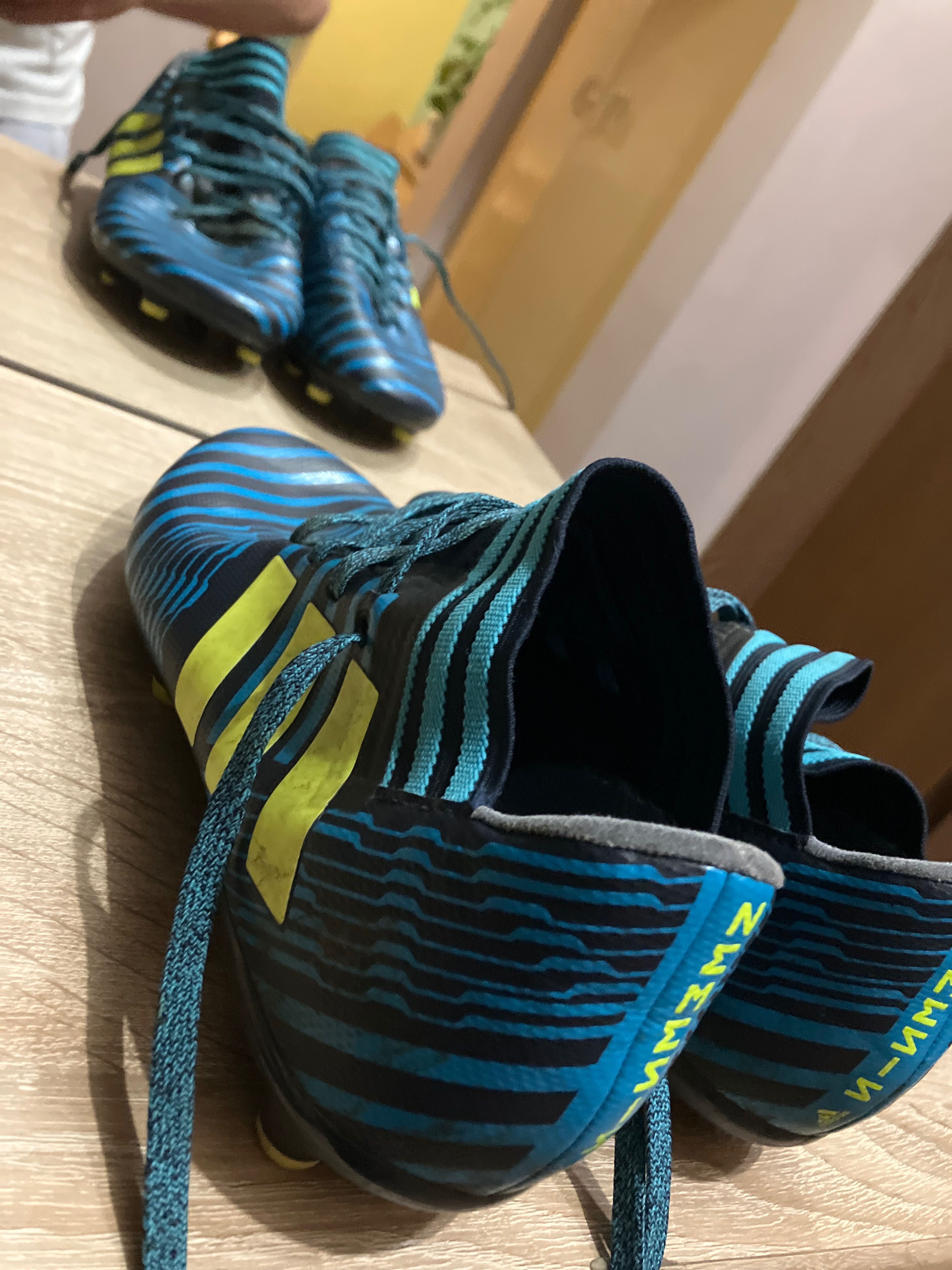 Бутонки adidas nemeziz