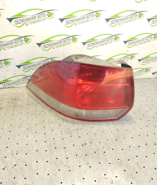 Lampa / Tripla stop stanga pe aripa Volkswagen VW Golf a 6-a generati