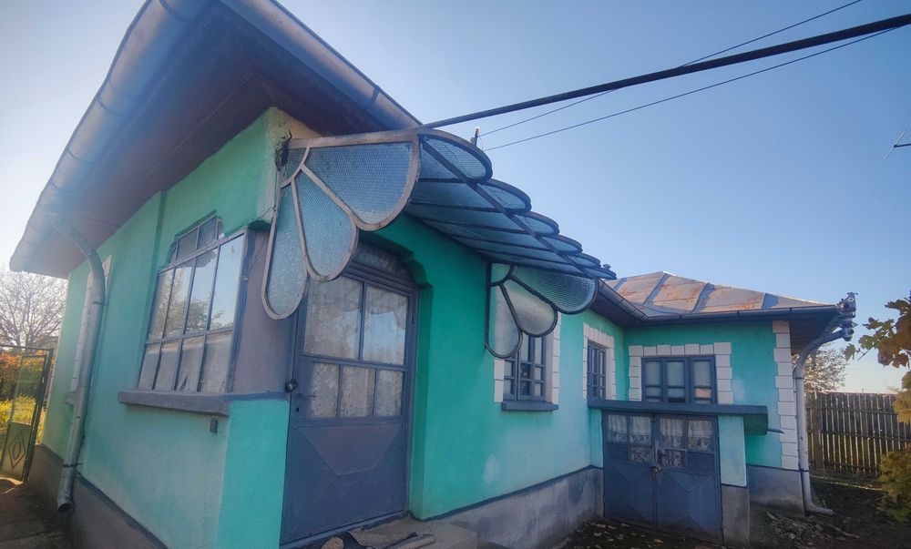 Casă de vânzare în comuna Perișor, județul Dolj