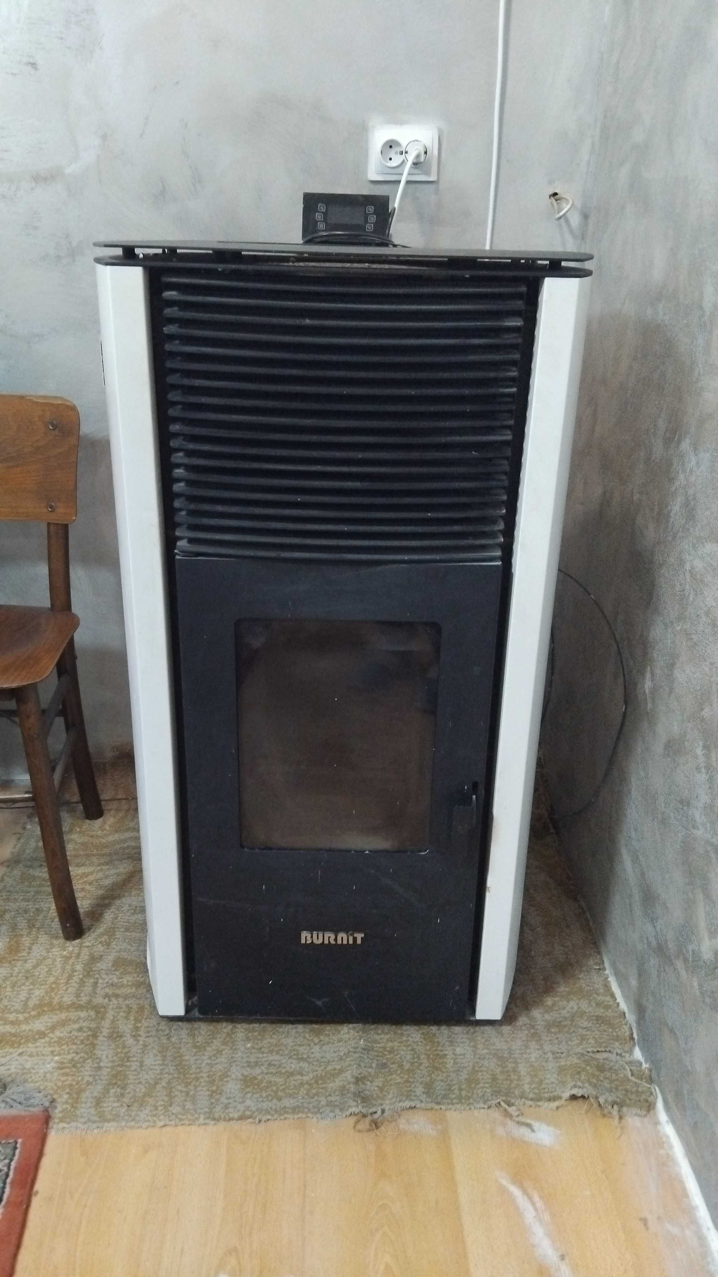Продавам Камина BURNIT!