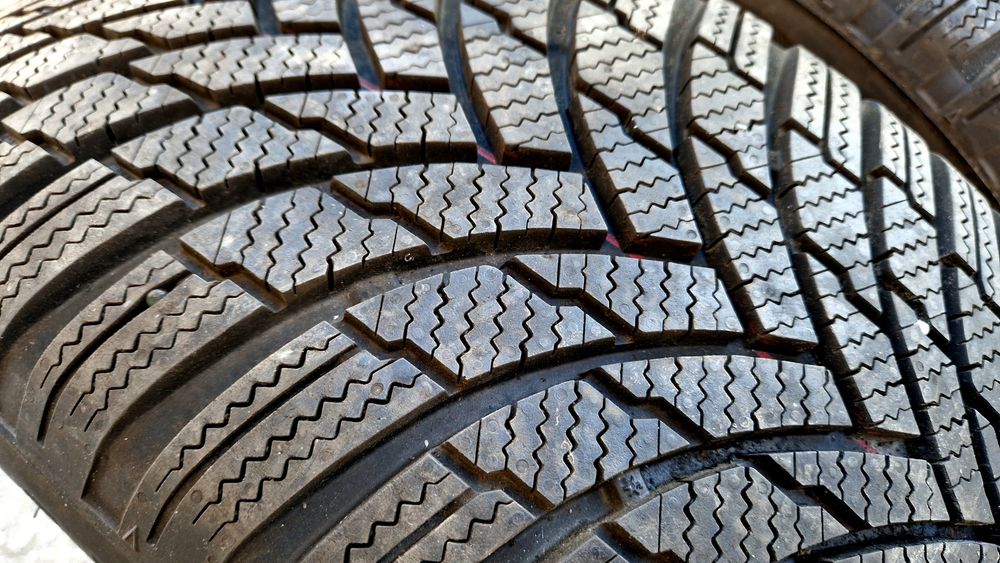 НОВИ 225/55/18 зимни гуми Firestone Winterhawk 4. DOT 2022