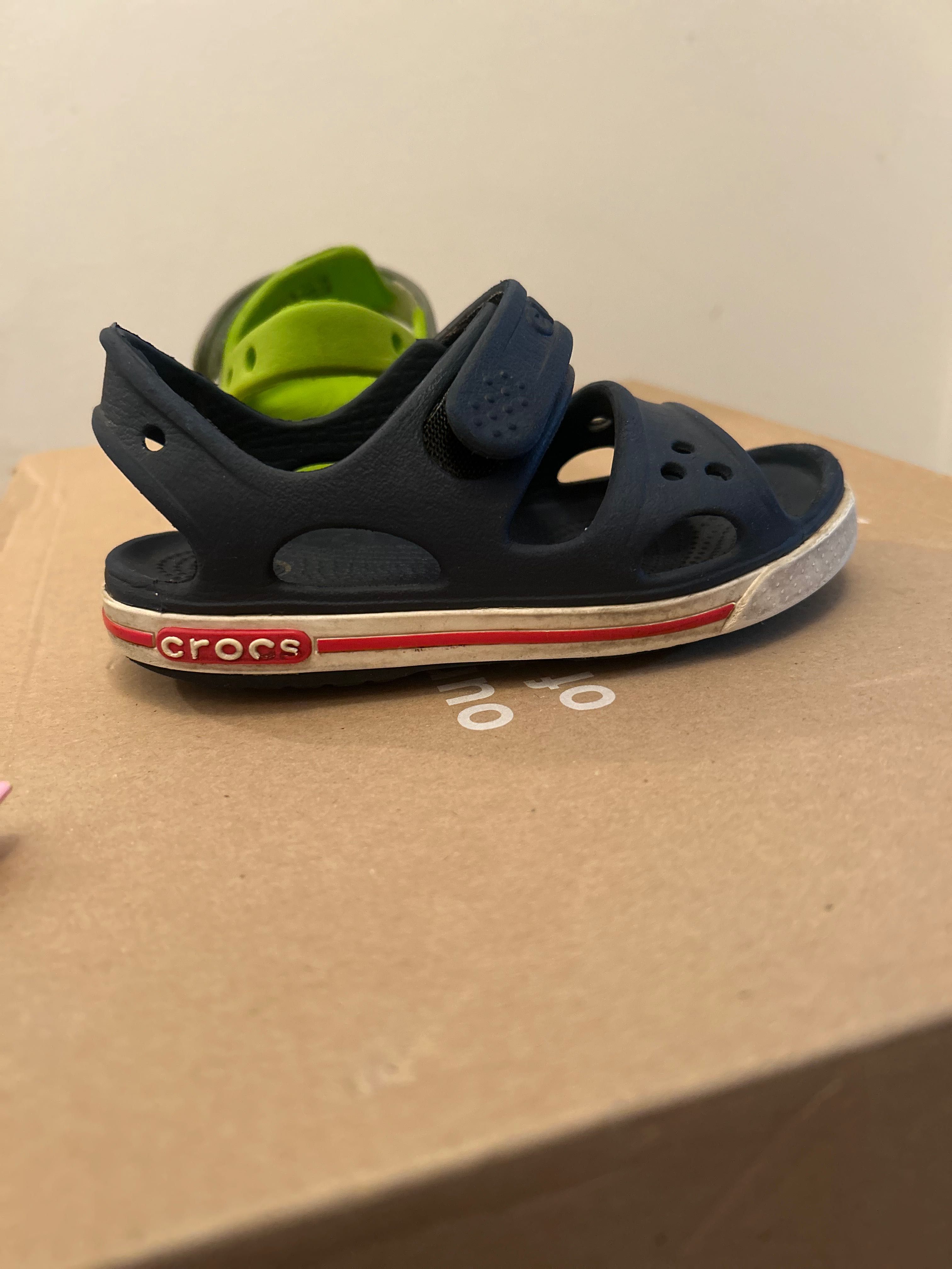 Детски сандали CROCS размер 9 (EU размер 25-26) в синьо или зелено