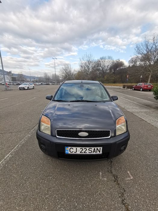 Vând Ford Fusion 1.6 TDCI 2006