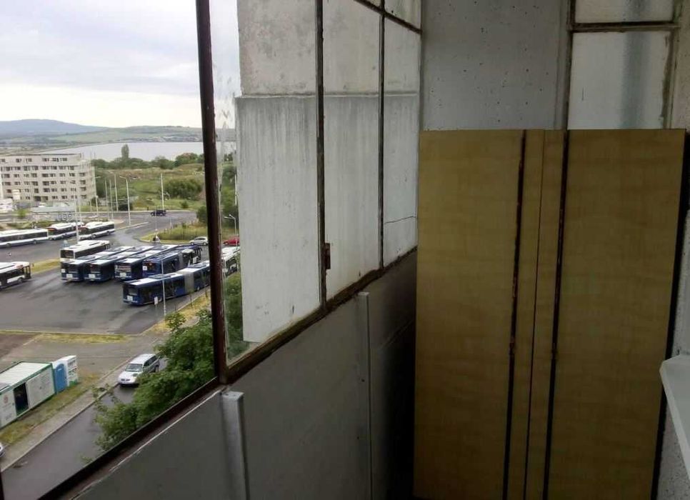 Дава се под наем Двустаен апартамент в Бургас, Меден рудник - зона Б - 64 кв.м за 100 € - Снимка #2