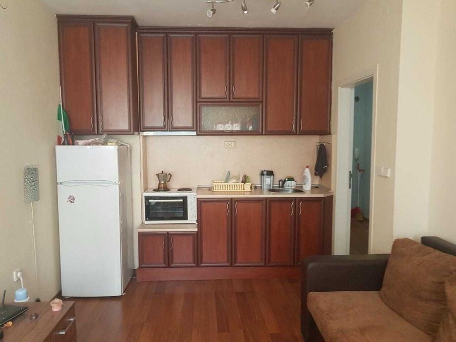 Дава се под наем Двустаен апартамент в София, Зона Б-18 - 43 кв.м за 511 € - Снимка #1