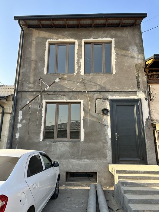 Продаётся Коттедж в Яшнабадском районе(Мухтар Ашрафий Круг)