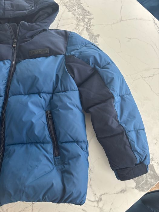 Geacă iarnă Tommy Hilfiger /140 cm