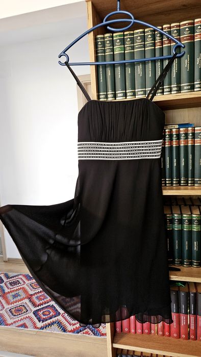 Rochie neagră cu strasuri XS/S