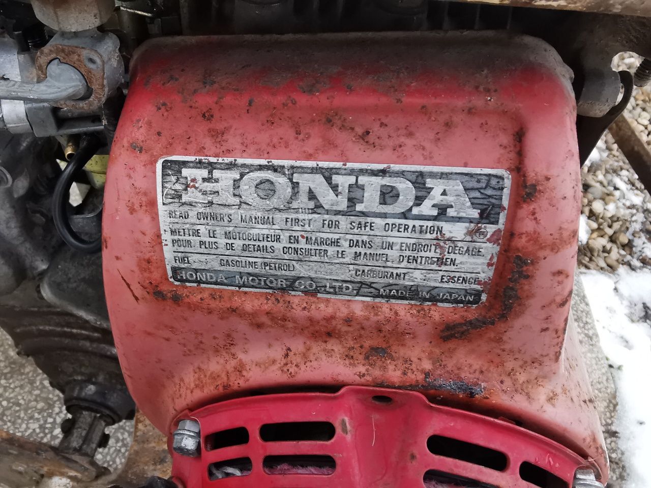 Vând motosapa cu motor Honda GX 160 defect