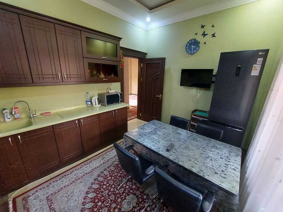 В аренду дом ( Офис , Дет сад ) ул Саломатина