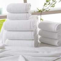 Продам оптом белые банные полотенца