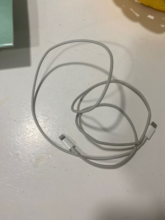 iPhone 11 в хорошем состоянии почти в отличном