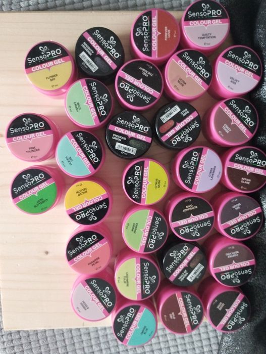 Set 29 geluri colorate profesionale de la SensoPRO Milano 5 ml