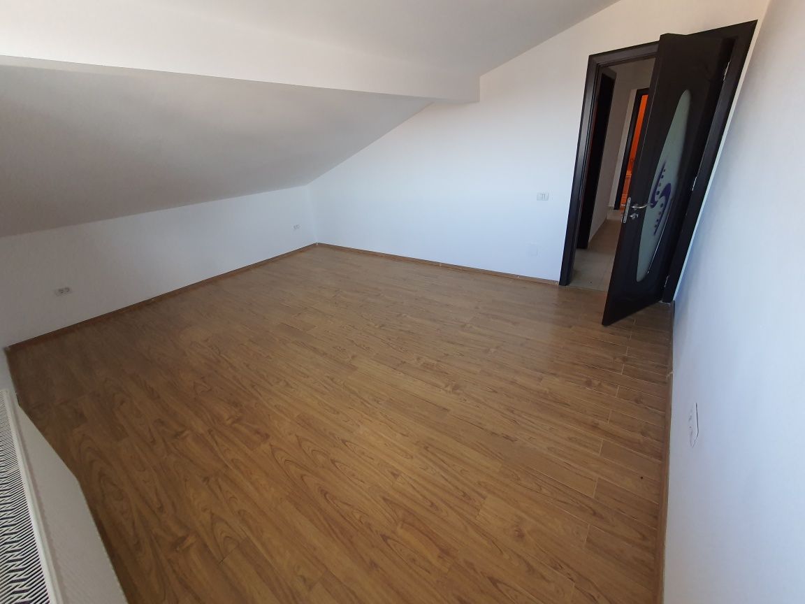 Vand Apartament 3camere Militari Residence garaj subteran boxa depozit