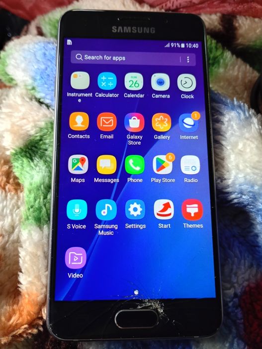 Samsung A3 telefon mobil