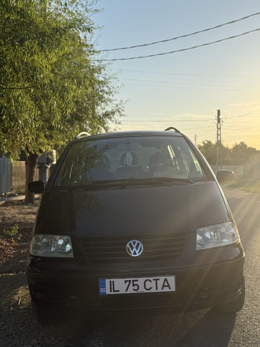 Sharan 1.9 TDI masina de familie