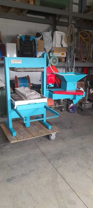 Presă fructe, suc de mere