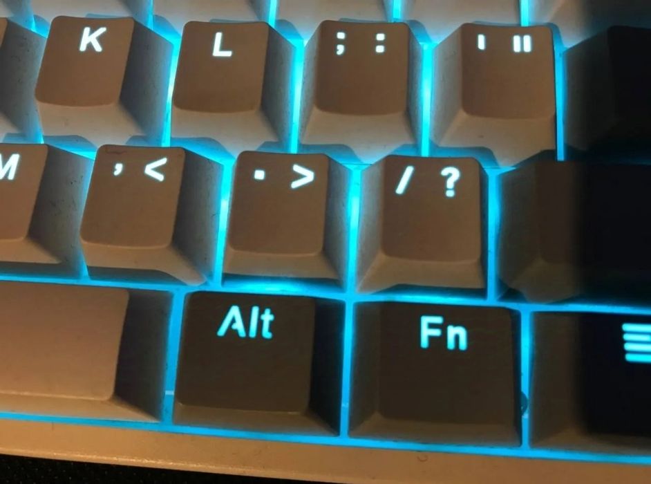 Клавиатура E-YOOSO
Состояние отличное, пользовался всего 1 месяц. Прод