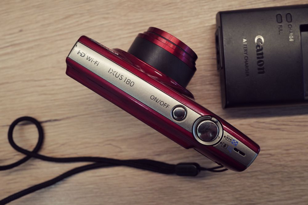 Aparat foto Canon Ixus 180 Rosu WiFi 20Mp ITP wireless Card  data ora
