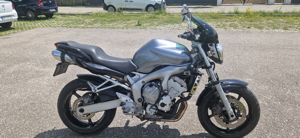Yamaha fz6 naked