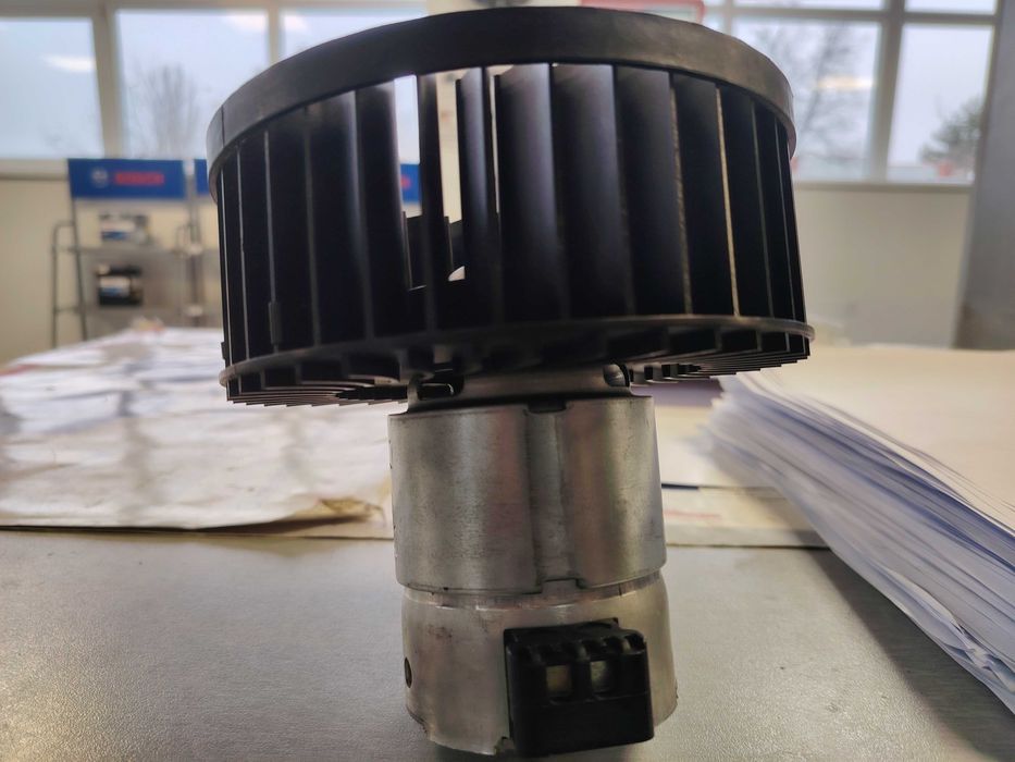 Вентилатор вътрешно пространство за BMW E46 без климатик, NRF 34084